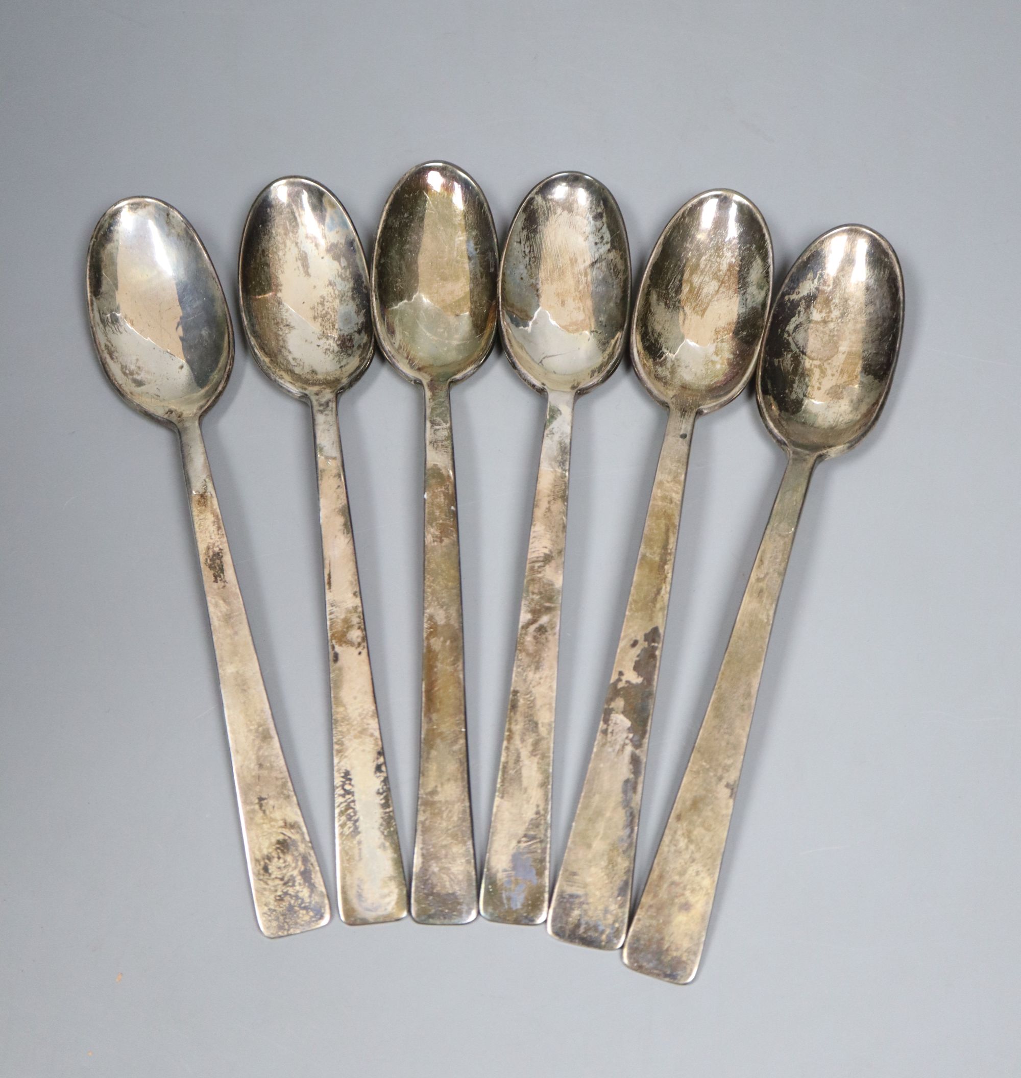 A modern set of six Brittania standard silver rat tail table spoons by William A. Phipps, London, 1977, 20.6cm, 18oz.